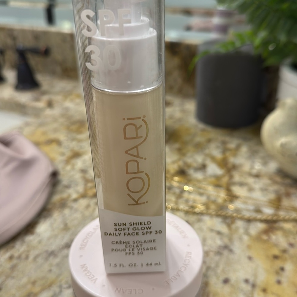 Kopari sunshield, soft glow daily face SPF 30 1.5 FL. OZ.